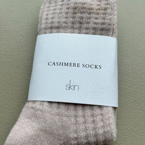 100% Cashmere SOCKS!!- Skin Worldwide